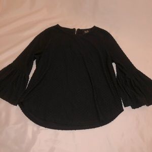 Black quarter sleeve top